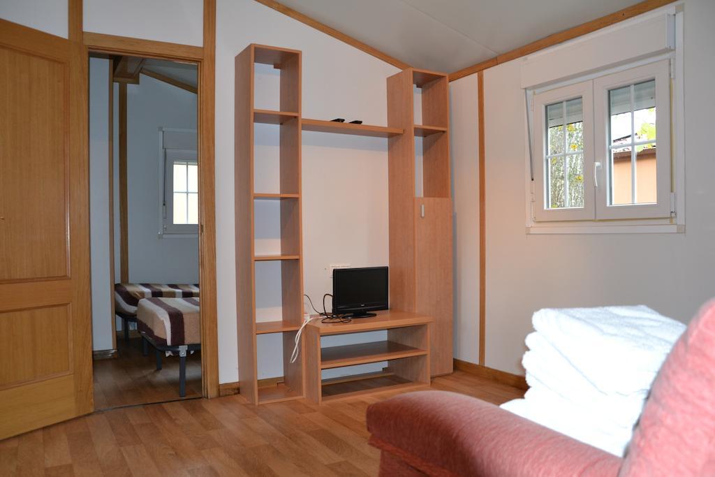 Camping Fuentes Blancas Burgos Room photo